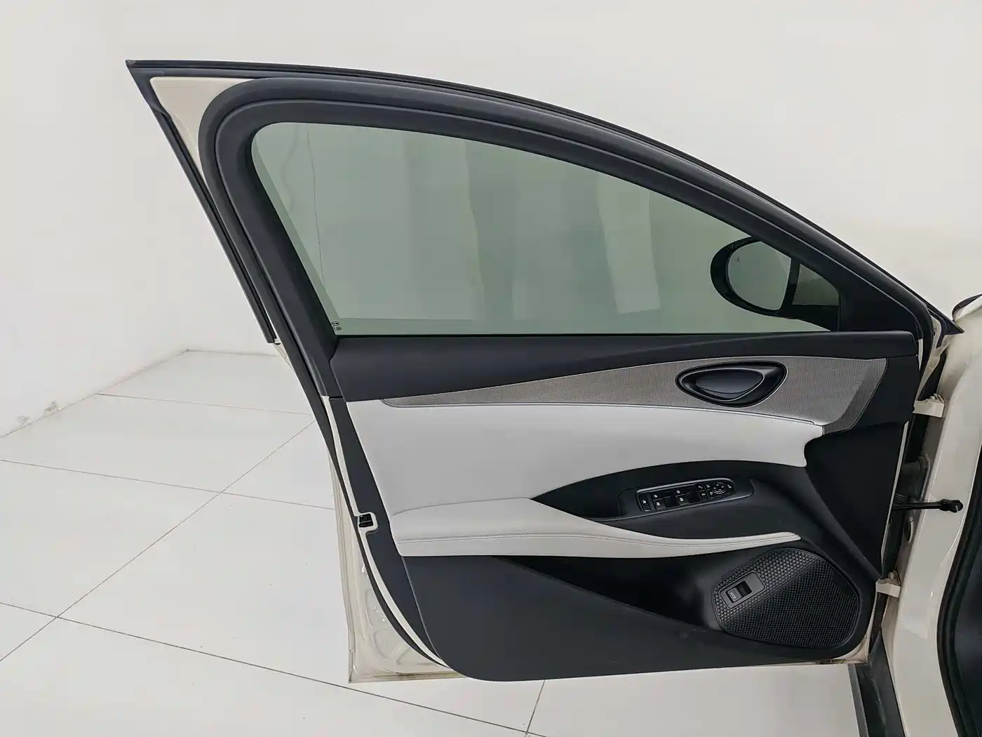 BYD Seal 06 New Energy 2024 DM-i 120KM Flagship фото 10