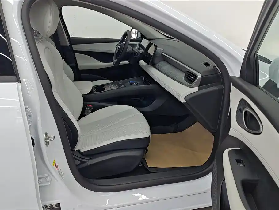 BYD Hai Bao 05 DM-i 2025 DM-i Smart Drive Edition 55KM Luxury фото 8