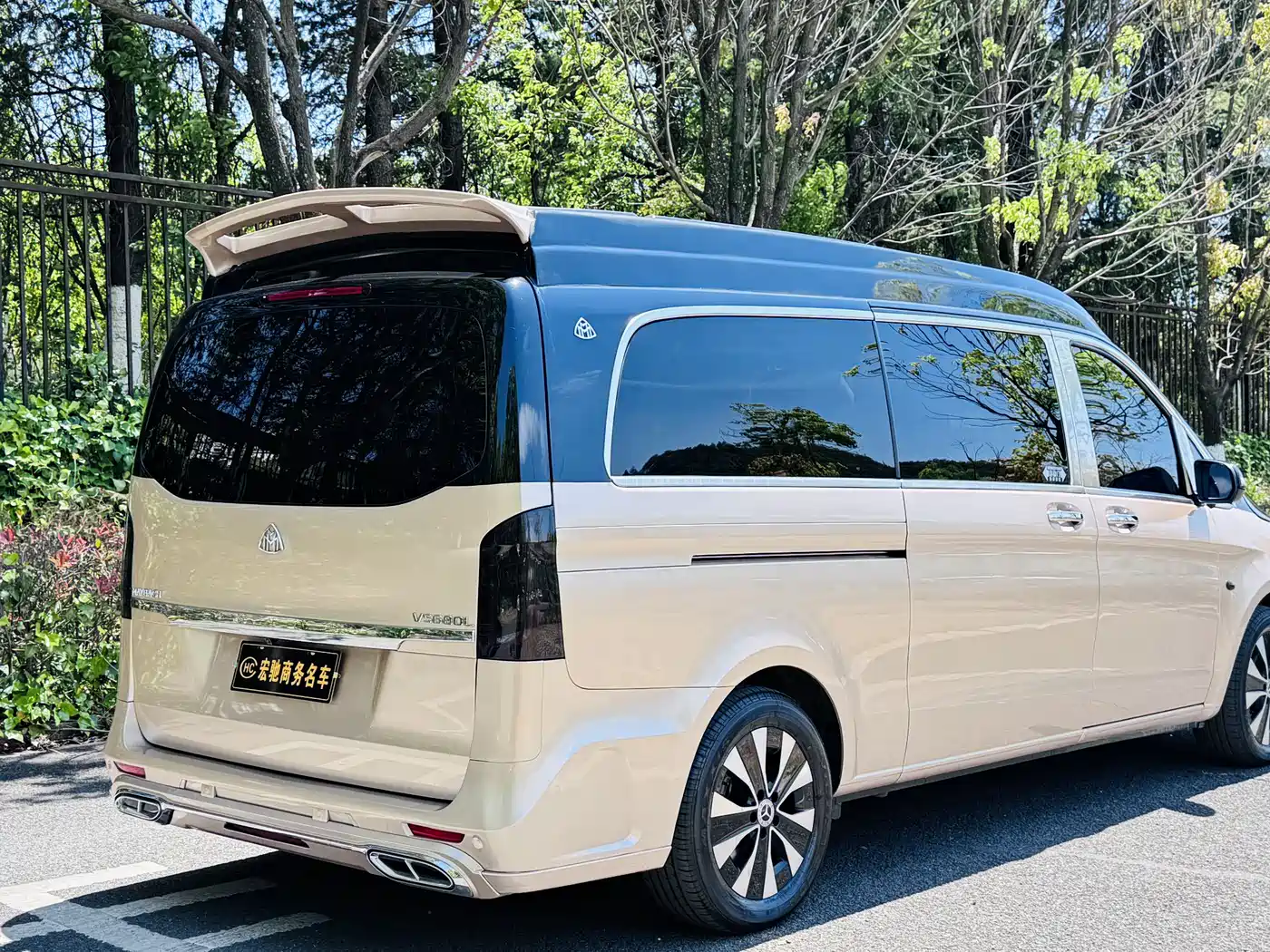 Mercedes-Benz Vito 2023 2.0T Elite 7-Seater фото 5