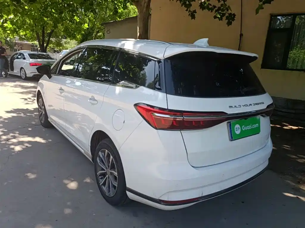 BYD Song MAX 2021 Upgrade 1.5T Automatic Premium Edition 6-Seater фото 5
