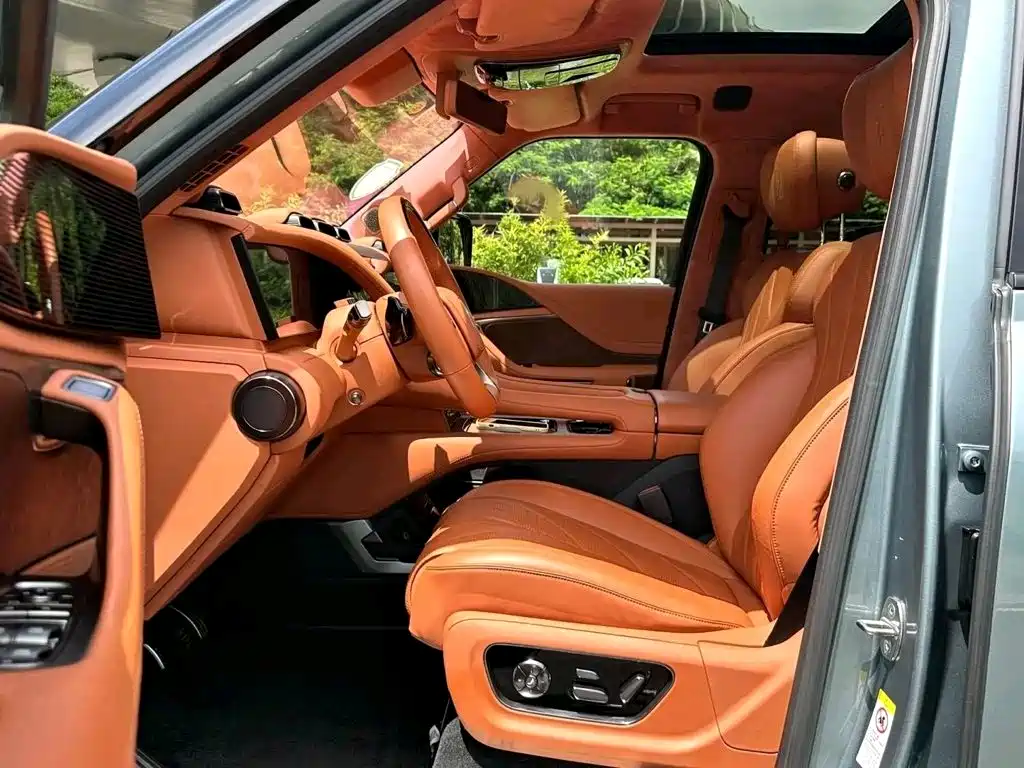 Yangwang U8 2024 2023 Luxury Edition