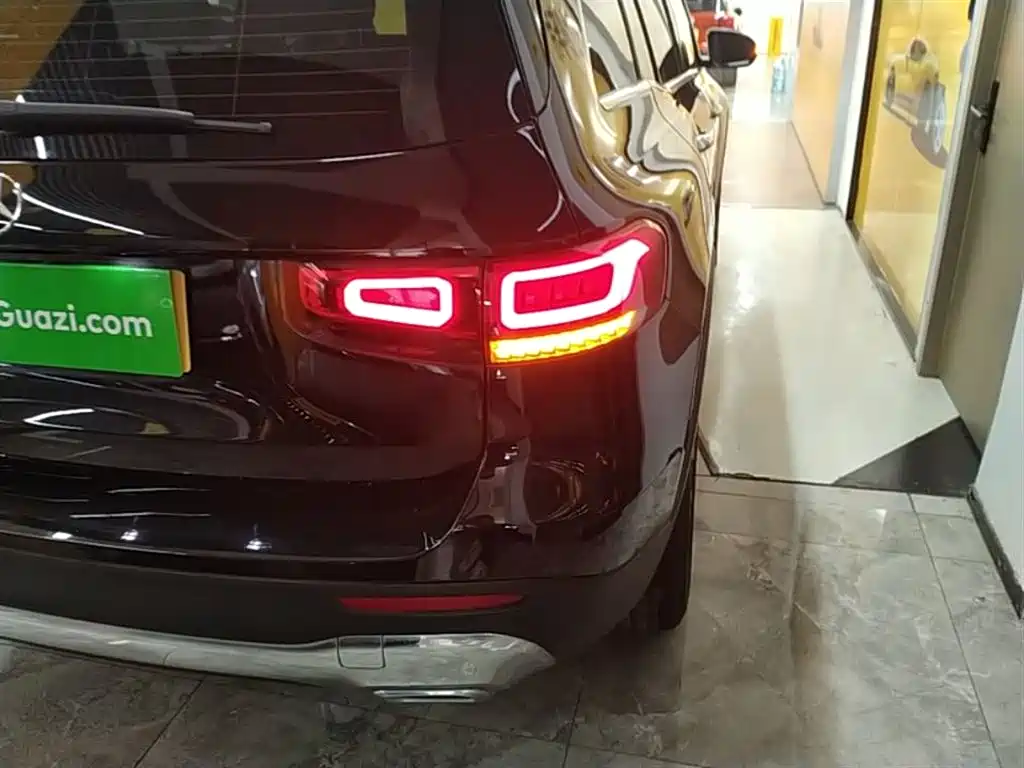 Mercedes-Benz GLB 2022 Facelift GLB 200 Dynamic Style фото 8