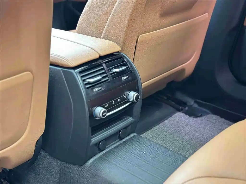 BMW 5 Series 2018 Facelift 530Li Exclusive M Sport Package фото 25