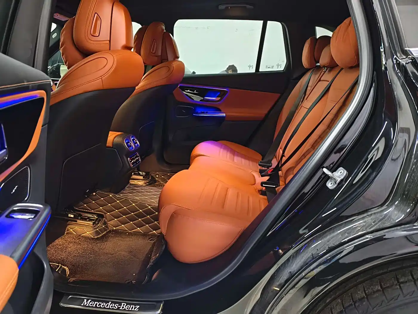 Mercedes-Benz GLC 2024 GLC 300 L 4MATIC Dynamic 5-seater фото 7