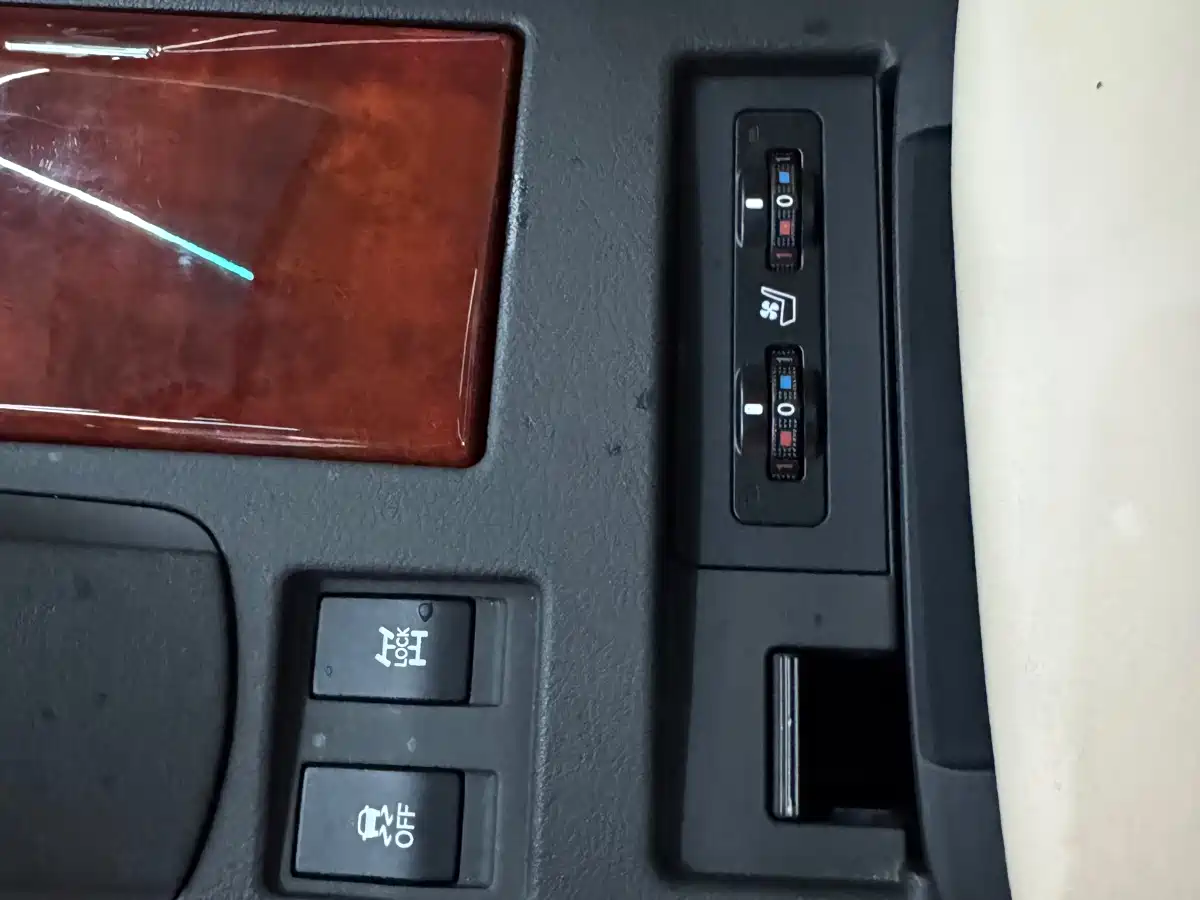 Lexus RX Classic 2009 Model 350 Premium Edition фото 10
