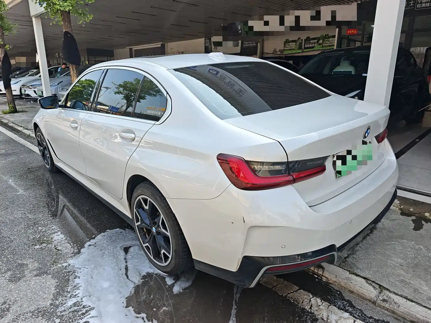BMW i3 2025 eDrive 35 L фото 16