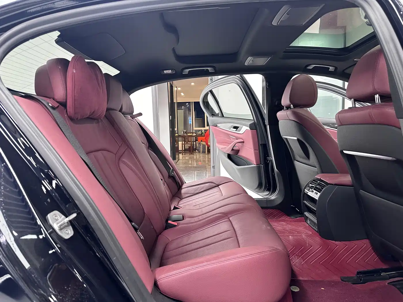 BMW 5 Series 2020 Model 530Li xDrive M Sport Package фото 11