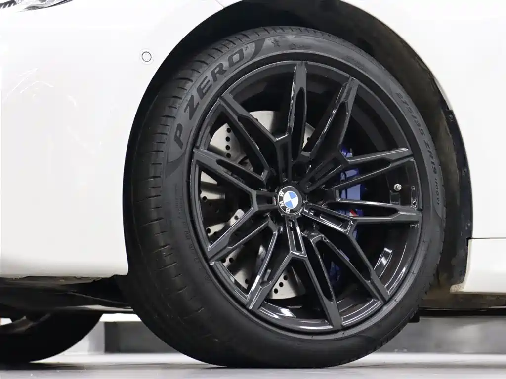 BMW M2 2024 M2 фото 30