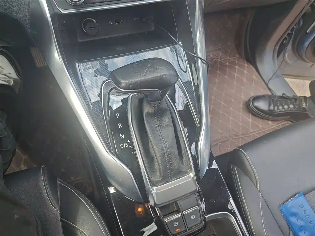 SAIC Maxus Maxus G50 2022 1.5T Automatic Changyou B фото 11