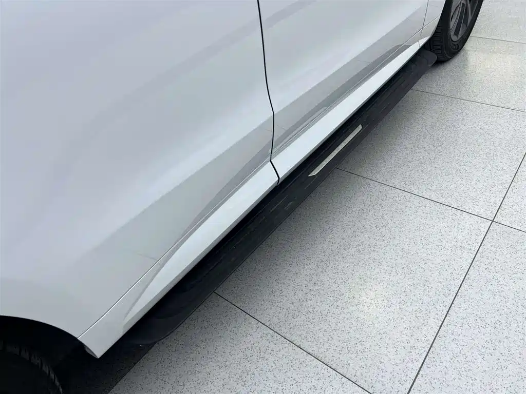 Land Rover Range Rover Sport 2023 400PS Dynamic SE фото 3
