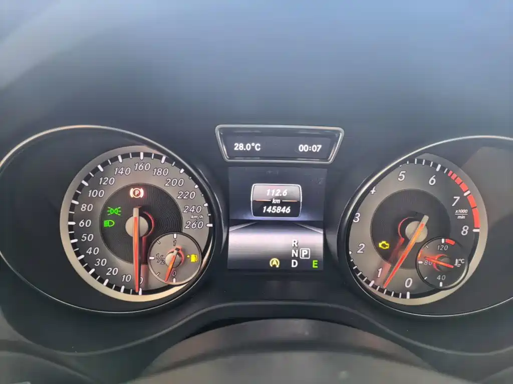 Mercedes-Benz GLA 2015 2015 GLA 200 Fashion