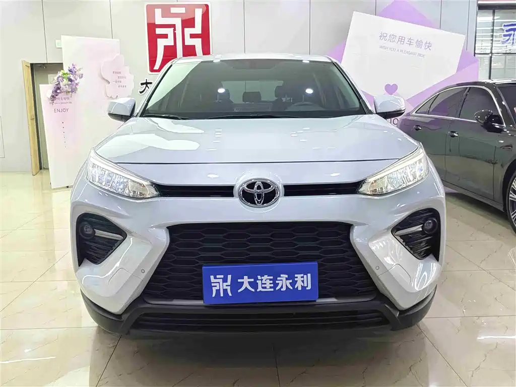 Toyota Wildlander 2022 2.0L CVT FWD Leading Edition фото 2