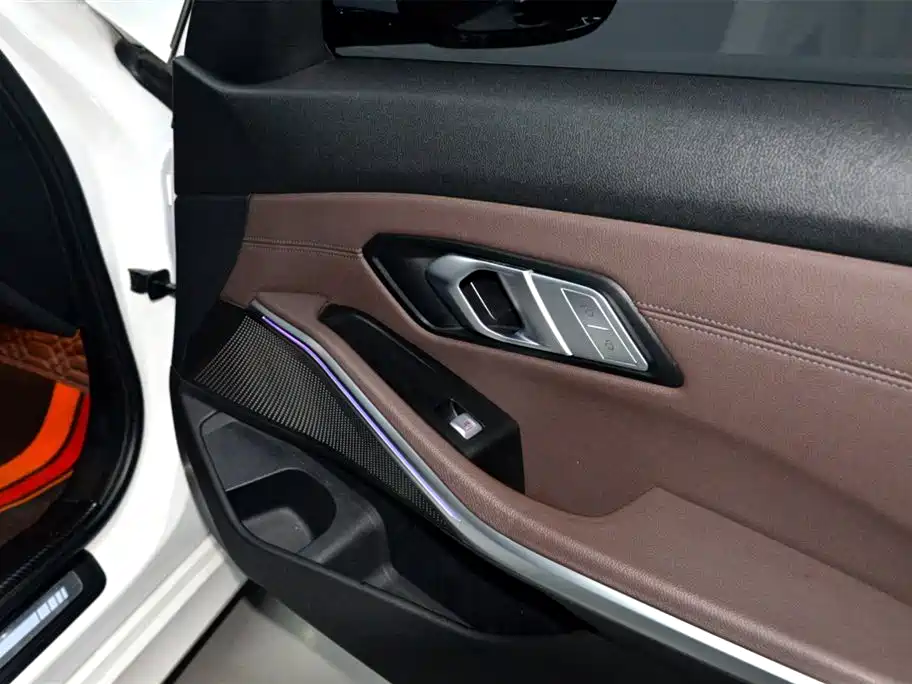 BMW 3 Series 2021 Second Facelift 325Li M Sport Package фото 19