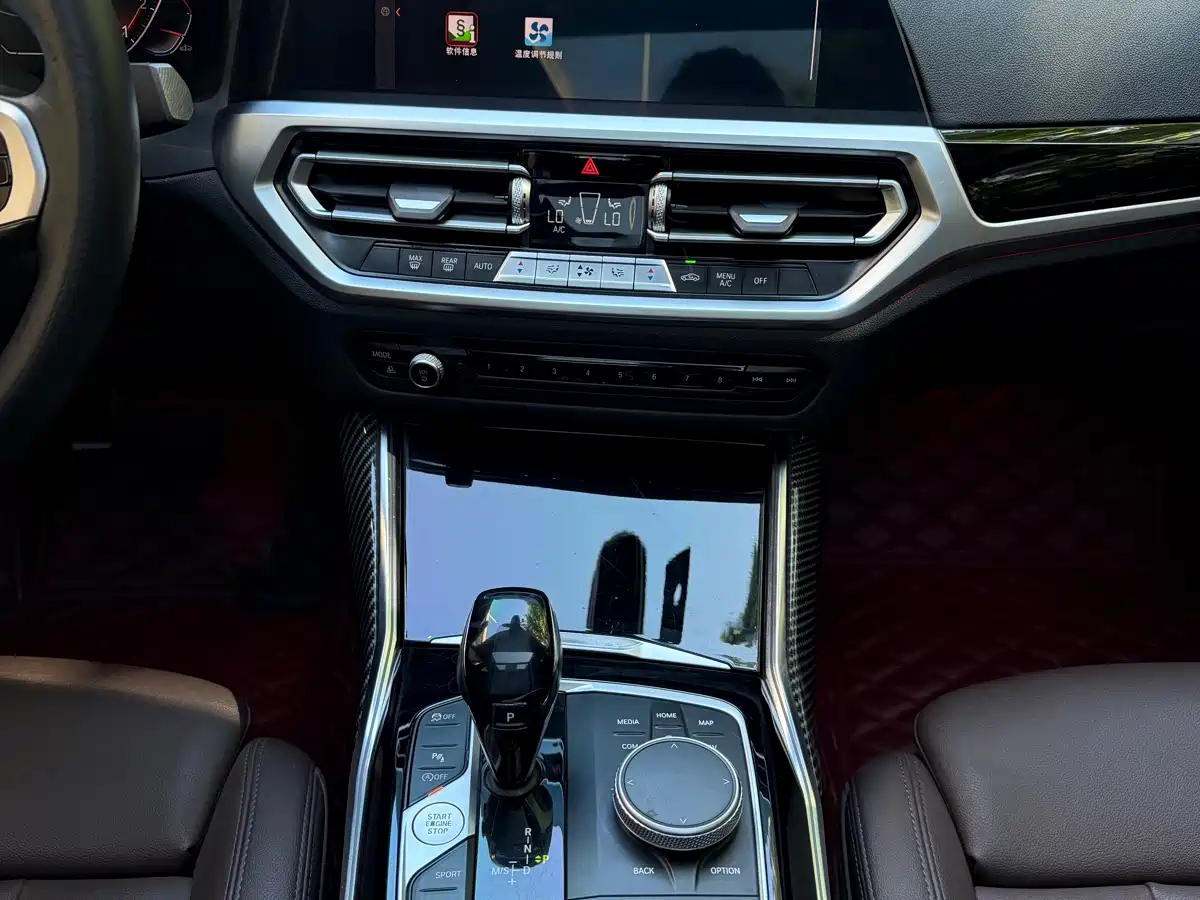 BMW 3 Series 2021 320Li M Sport Package фото 13