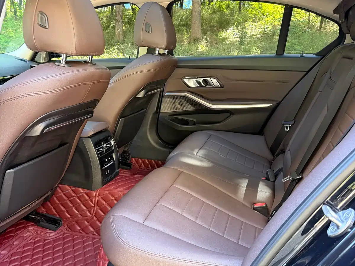 BMW 3 Series 2021 320Li M Sport Package фото 8