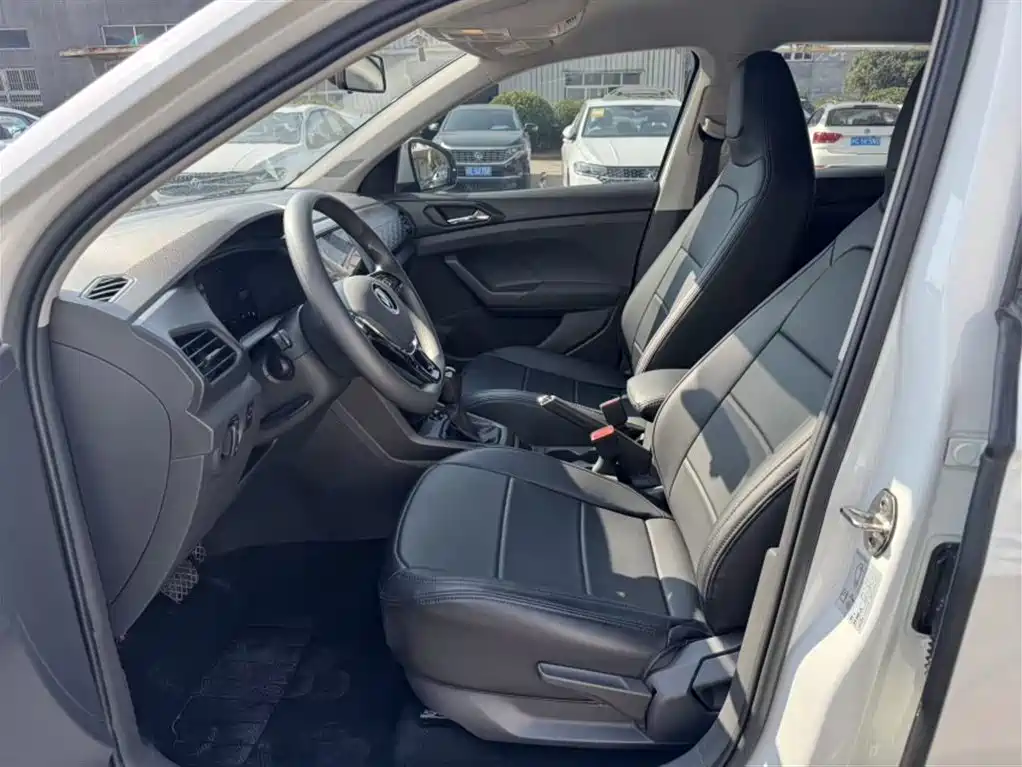 VOLKSWAGEN TU KAI