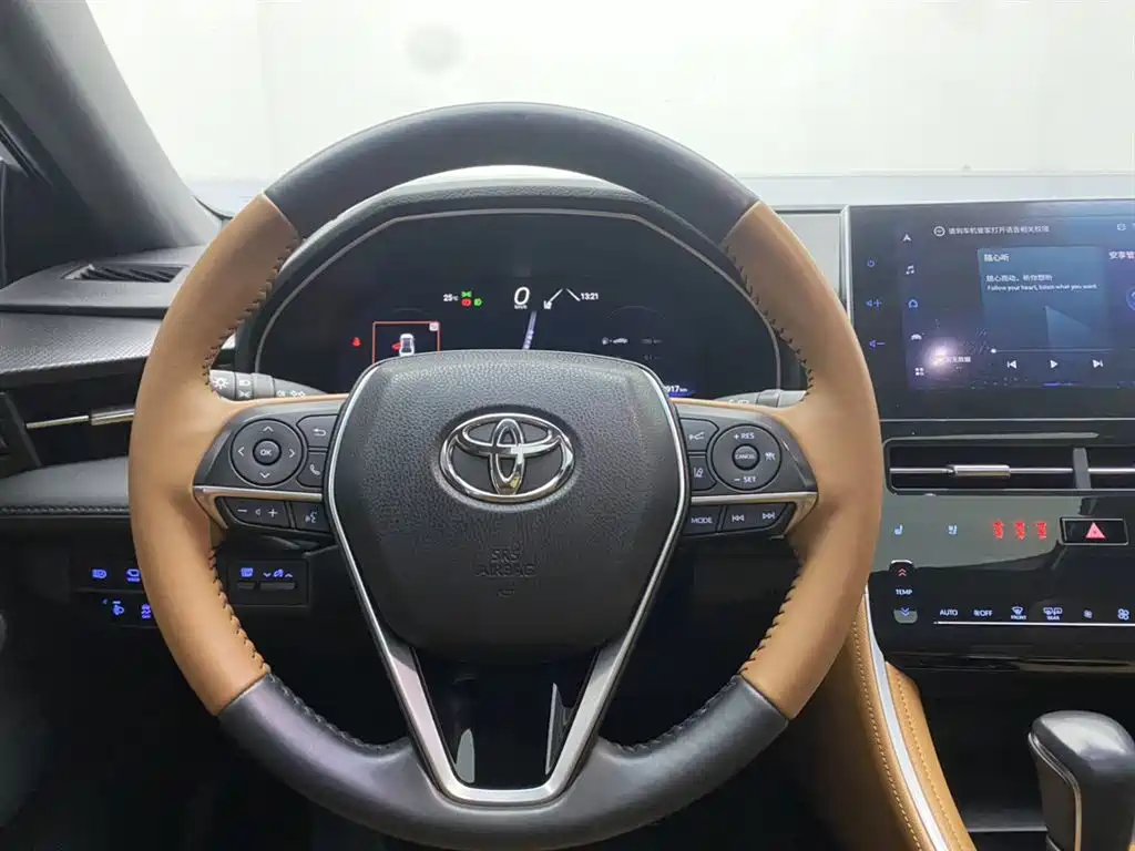 Toyota Avalon 2023 Hybrid 2.5L XLE Premium Edition фото 14