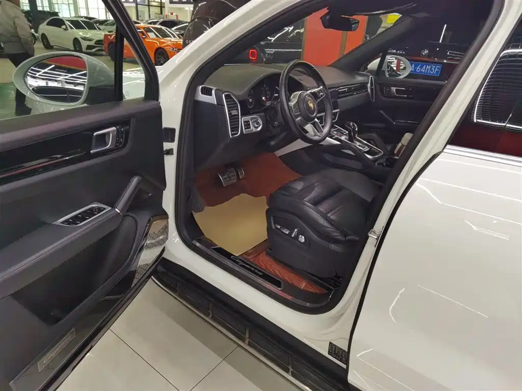 Porsche Cayenne 2018 Cayenne 3.0T фото 12