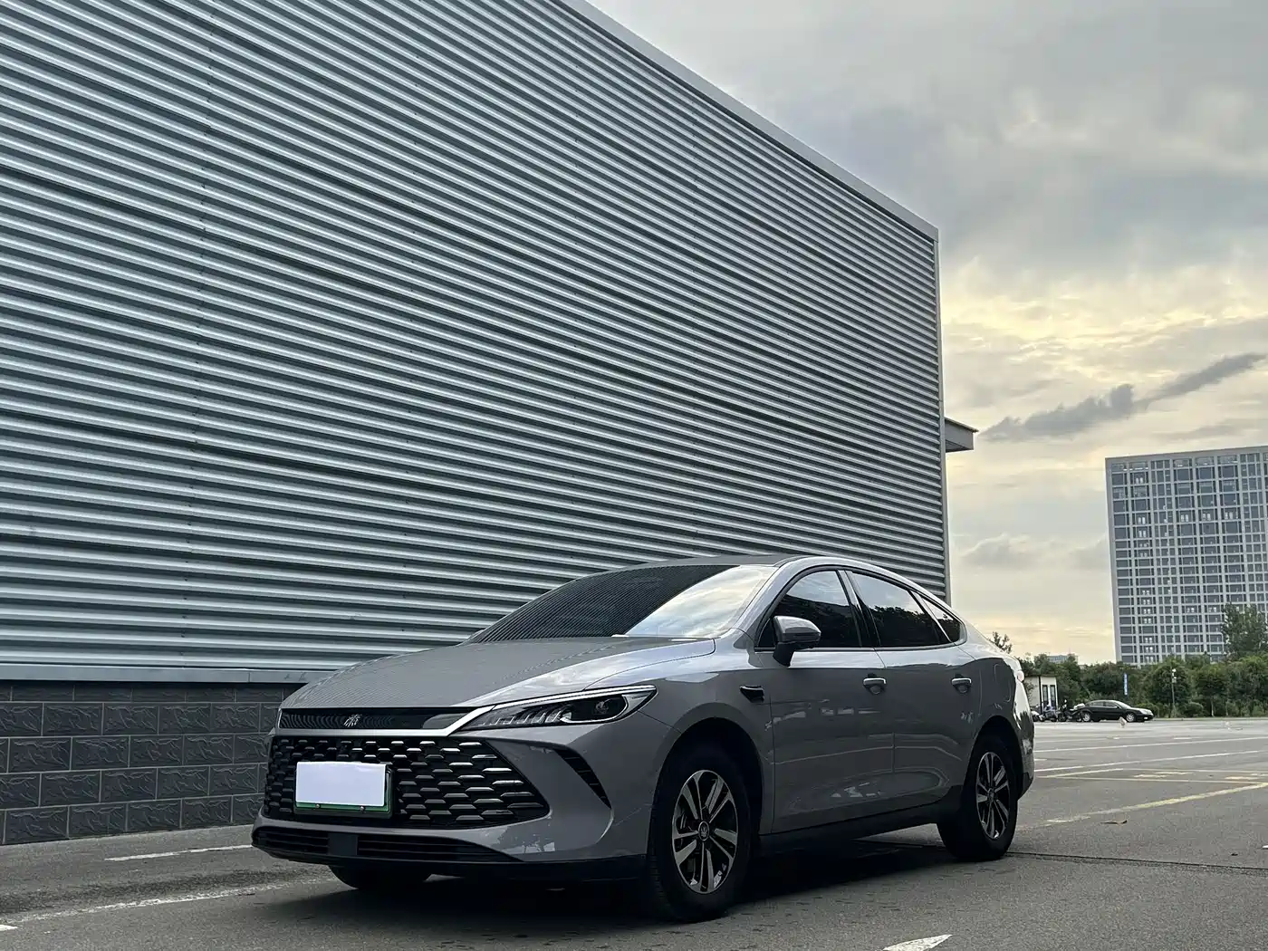 Фото 1 - BYD Qin PLUS