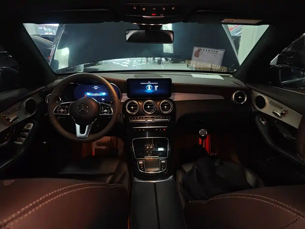 Mercedes-Benz GLC 2022 Facelift GLC 260 L 4MATIC Dynamic фото 10