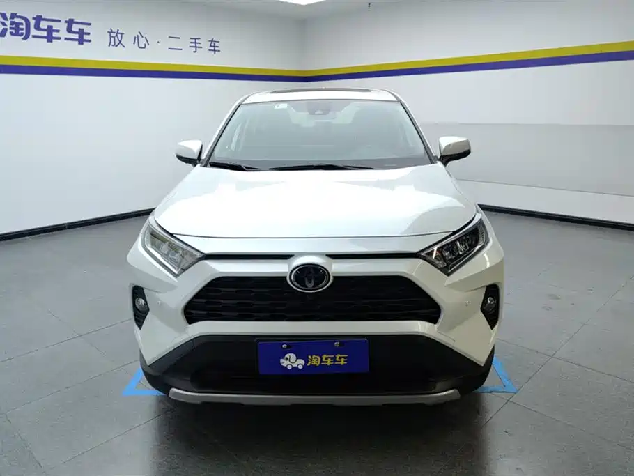 Toyota RAV4 Rongfang 2022 2.0L CVT 2WD Trend Edition фото 2