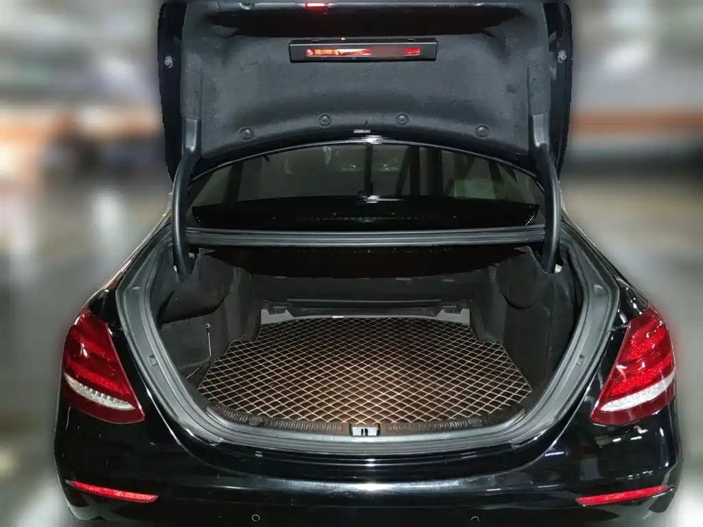 Mercedes-Benz E-Class 2020 Facelift E 300 L Exclusive фото 10