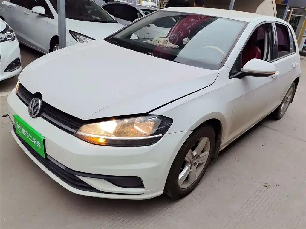 Volkswagen Golf 2018 1.6L Automatic Fashion