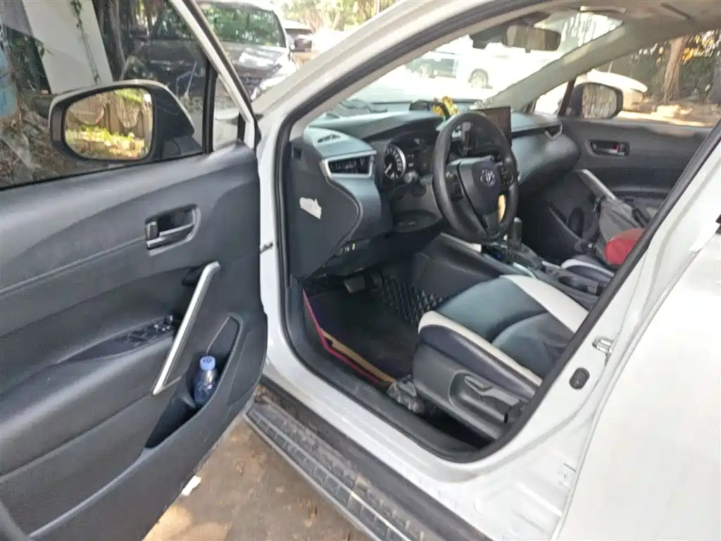 Toyota Corolla Cross 2022 2.0L Elite Edition фото 23