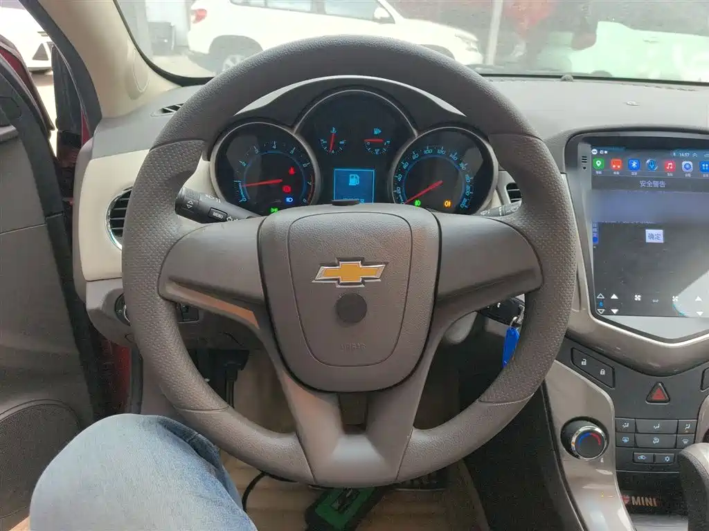 Chevrolet Cruze 2015 1.5L Classic SE AT фото 11