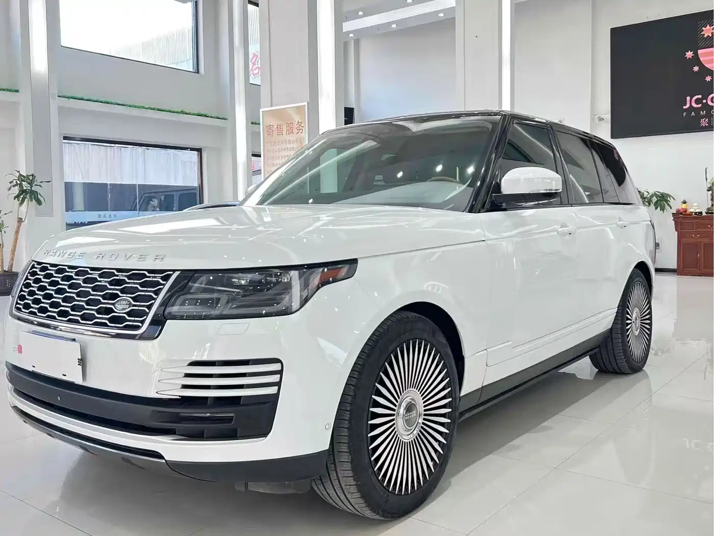 Land Rover Range Rover 2019 3.0 SCV6 Heritage Edition