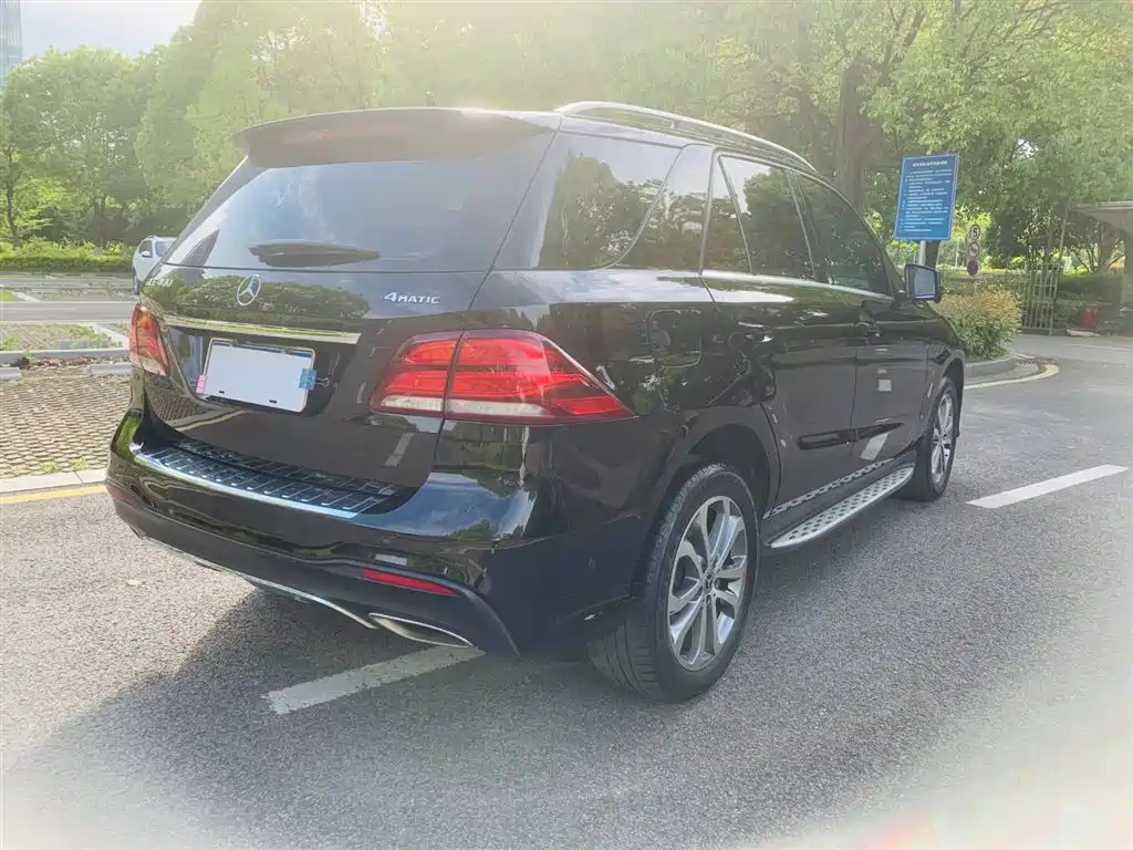 Mercedes-Benz GLE 2018 GLE 320 4MATIC Dynamic Ultimate Edition фото 7