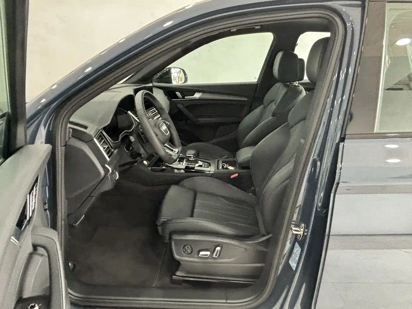 Audi Q5L 2025 45 TFSI Luxury Dynamic фото 13