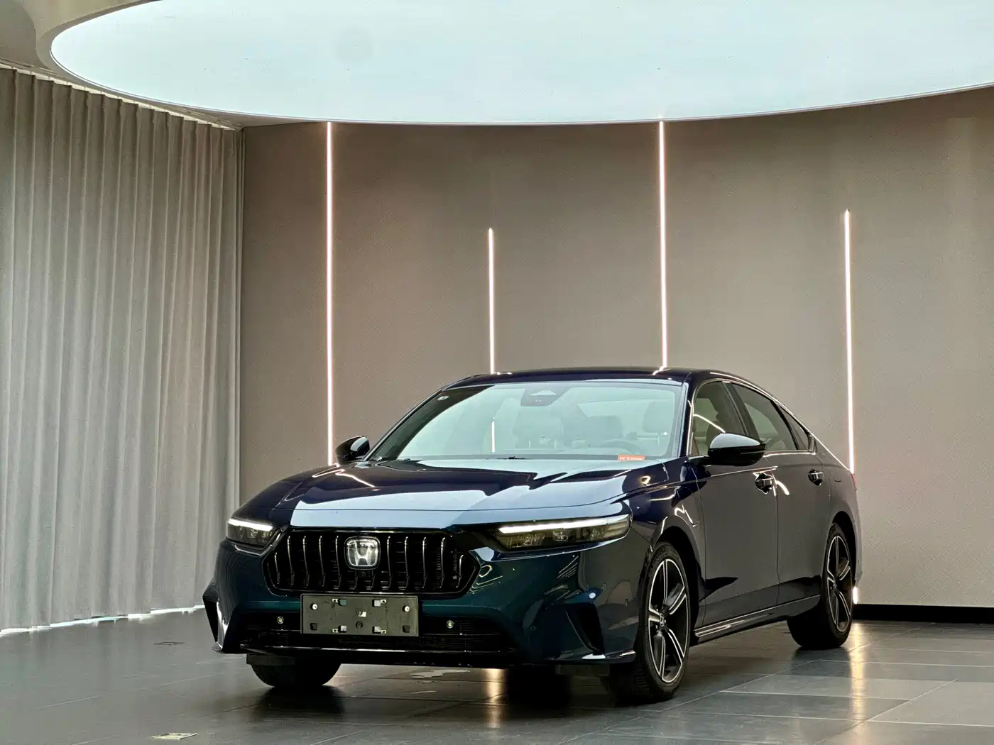 Honda Inspire Hybrid 2023 e:PHEV Smart Shine Edition