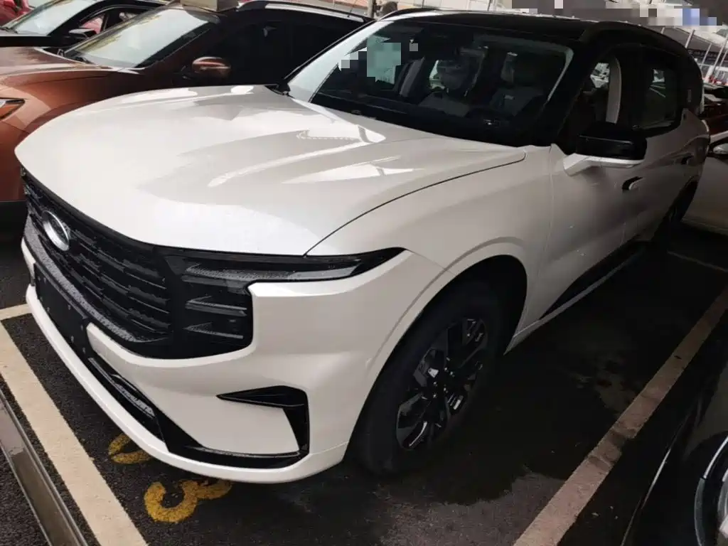 Photo 1 - Ford Edge
