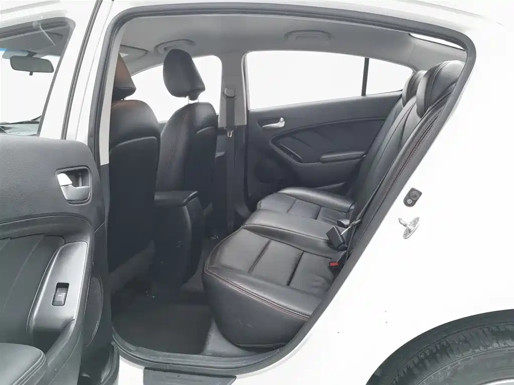 Kia K3 2016 1.6L Automatic GL фото 15
