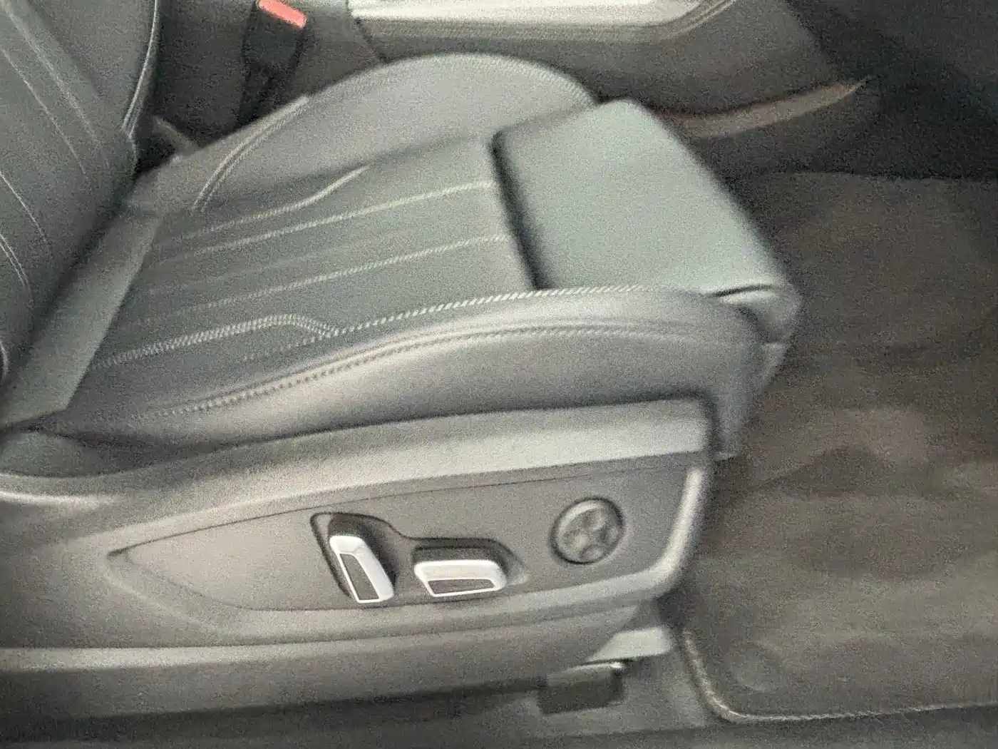 Audi Q5L 2025 45 TFSI Luxury Dynamic фото 29