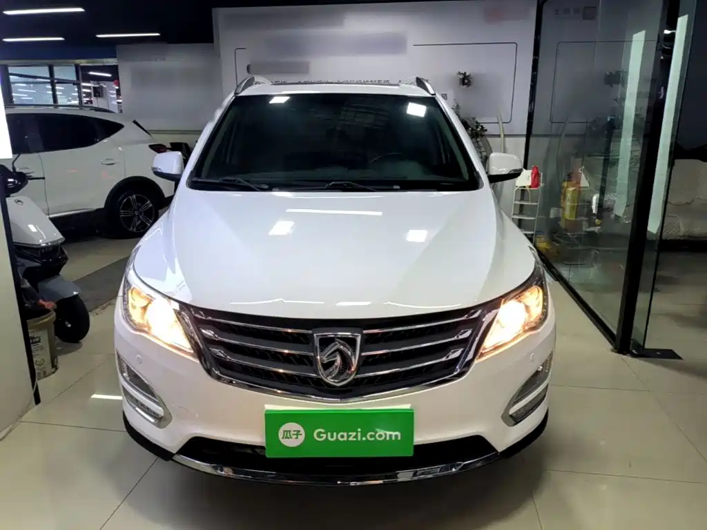 Baojun 560 2017 2016 1.8L iAMT Luxury