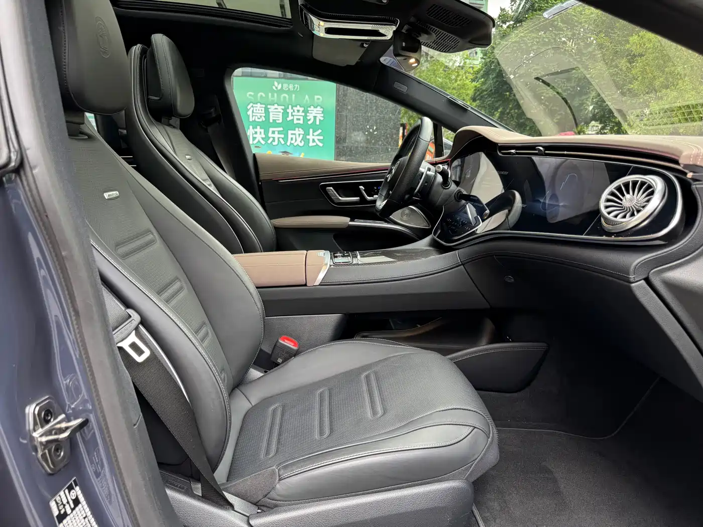 MERCEDES-BENZ EQS AMG