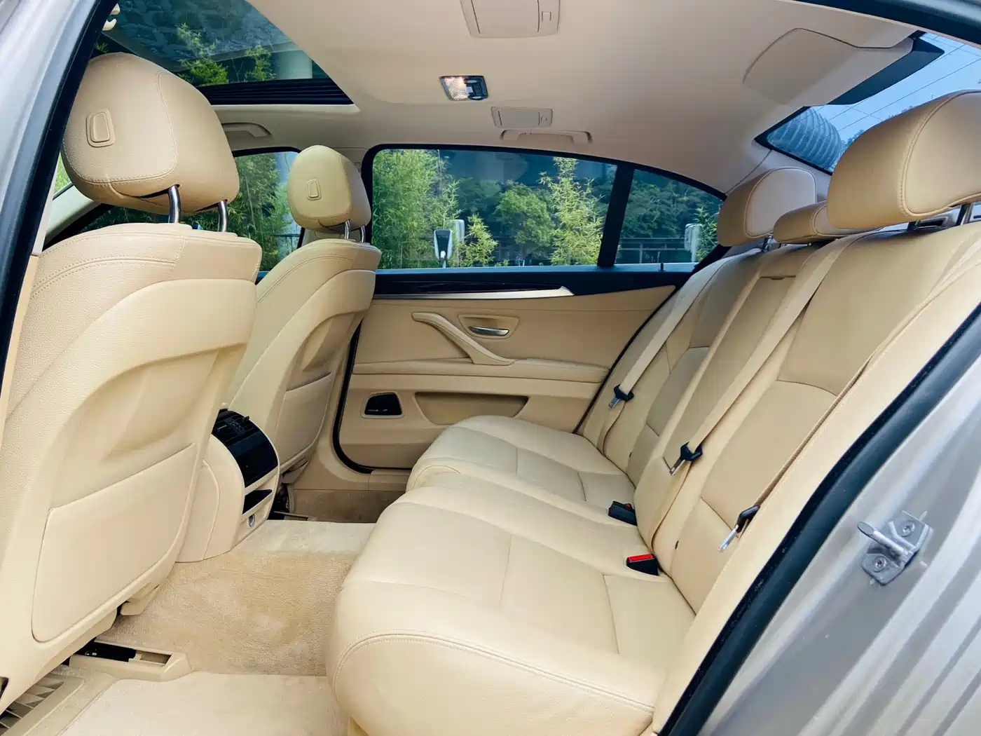 BMW 5 Series 2014 525Li Leading фото 12
