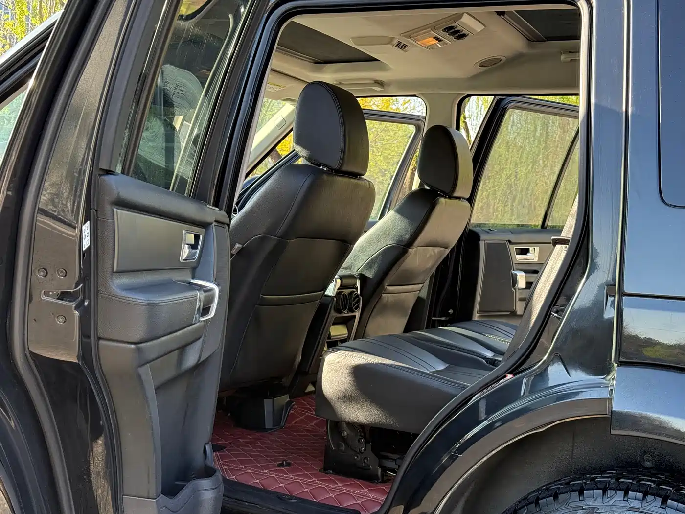 Land Rover Discovery 2016 3.0 SC V6 HSE фото 8