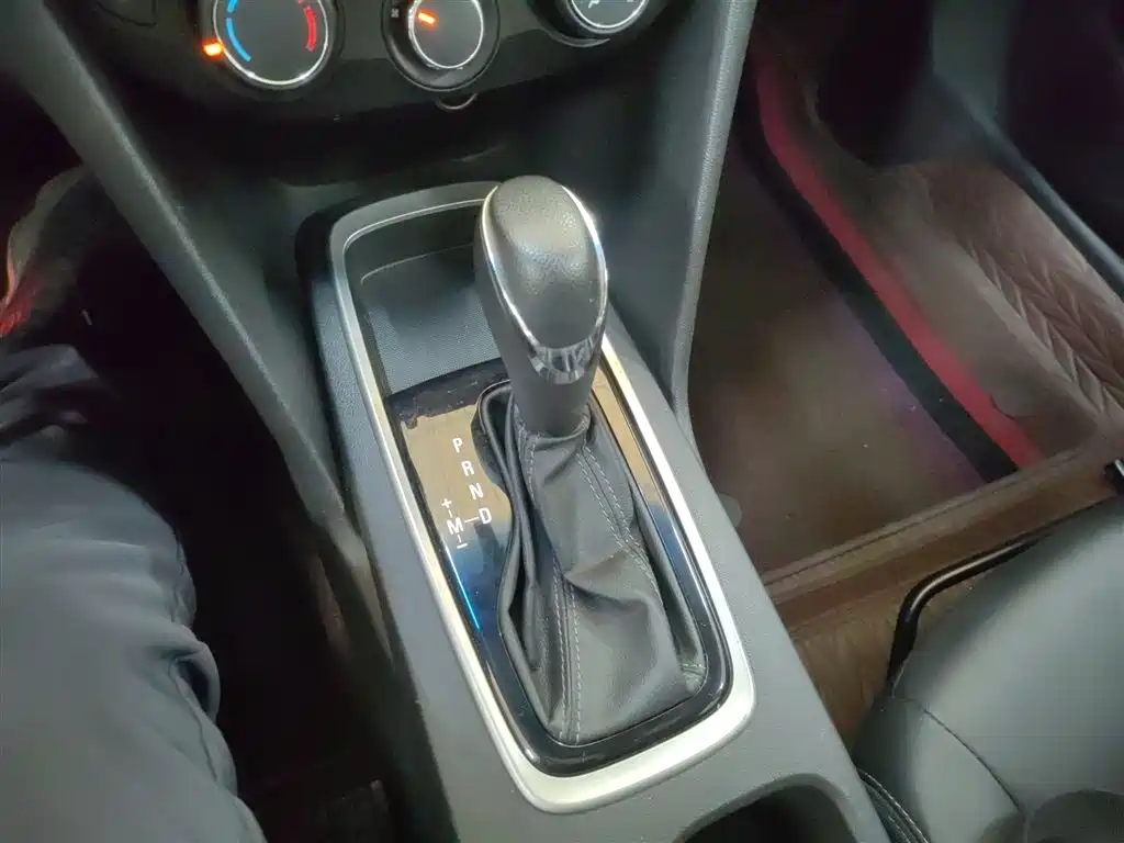 Chevrolet Cavalier 2019 320 Automatic Joy Edition фото 10
