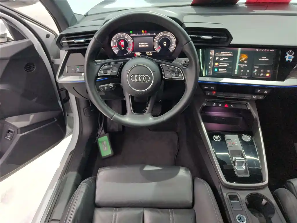 Audi A3 2022 Sportback 35 TFSI Luxury Elegance фото 11