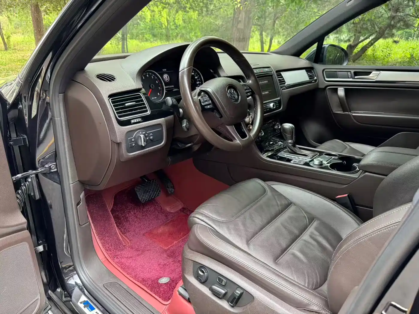 Volkswagen Touareg 2016 3.0TSI Standard фото 8