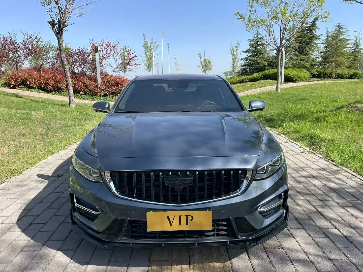 Фото 2 - Geely Preface