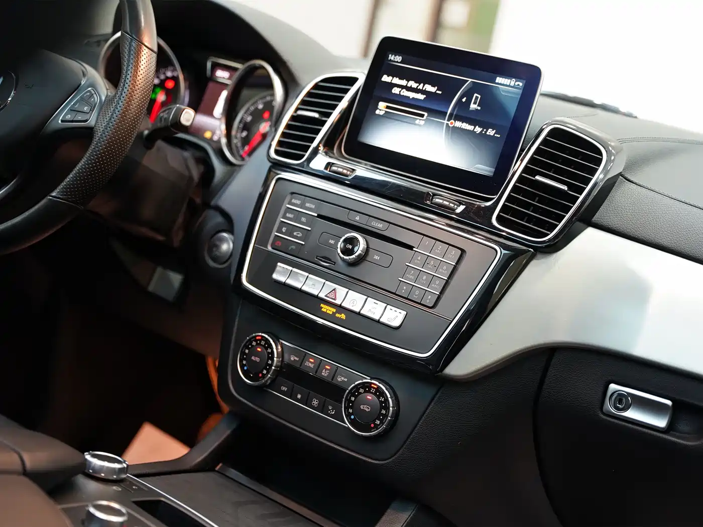 Mercedes-Benz GLE Coupe 2017 GLE 320 4MATIC Coupe SUV фото 14