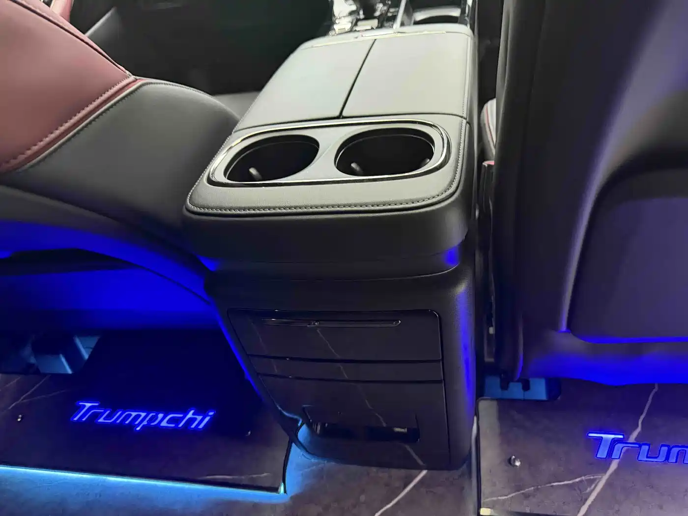 GAC Trumpchi Trumpchi M8 2024 Patriarch Series 400T Ultimate Edition фото 16