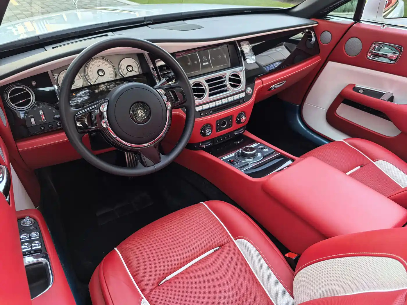 Rolls-Royce Dawn 2021 2018 6.6T Standard