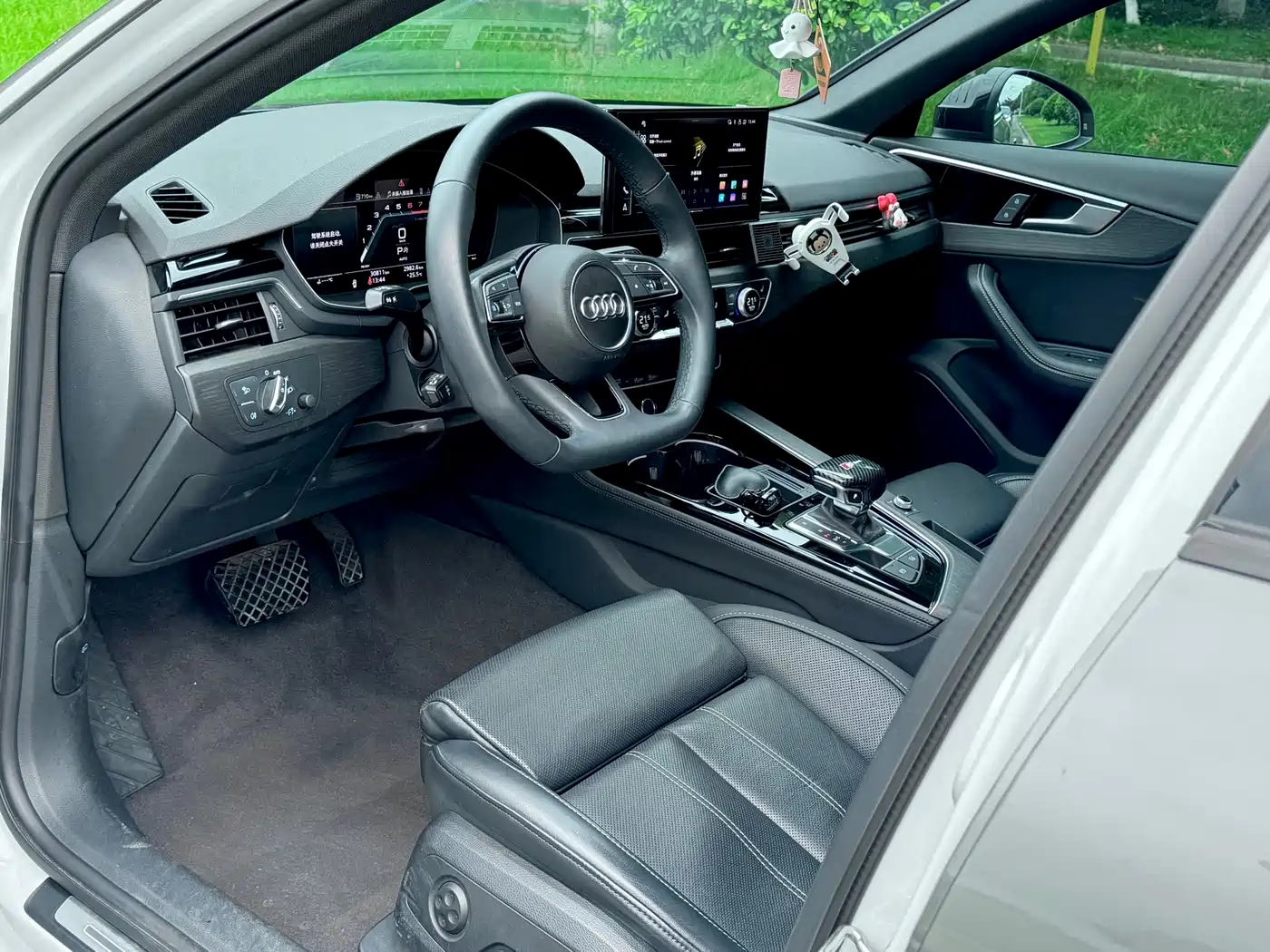 Audi A4L 2023 40 TFSI Luxury Sport фото 5