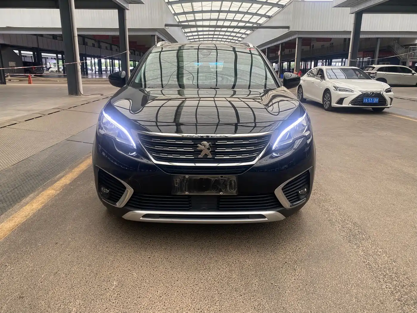 Peugeot 5008 2017 350THP 7-seat Elite Edition фото 2
