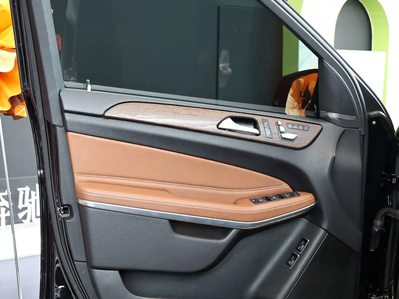 Mercedes-Benz GLS 2016 GLS 500 4MATIC фото 12